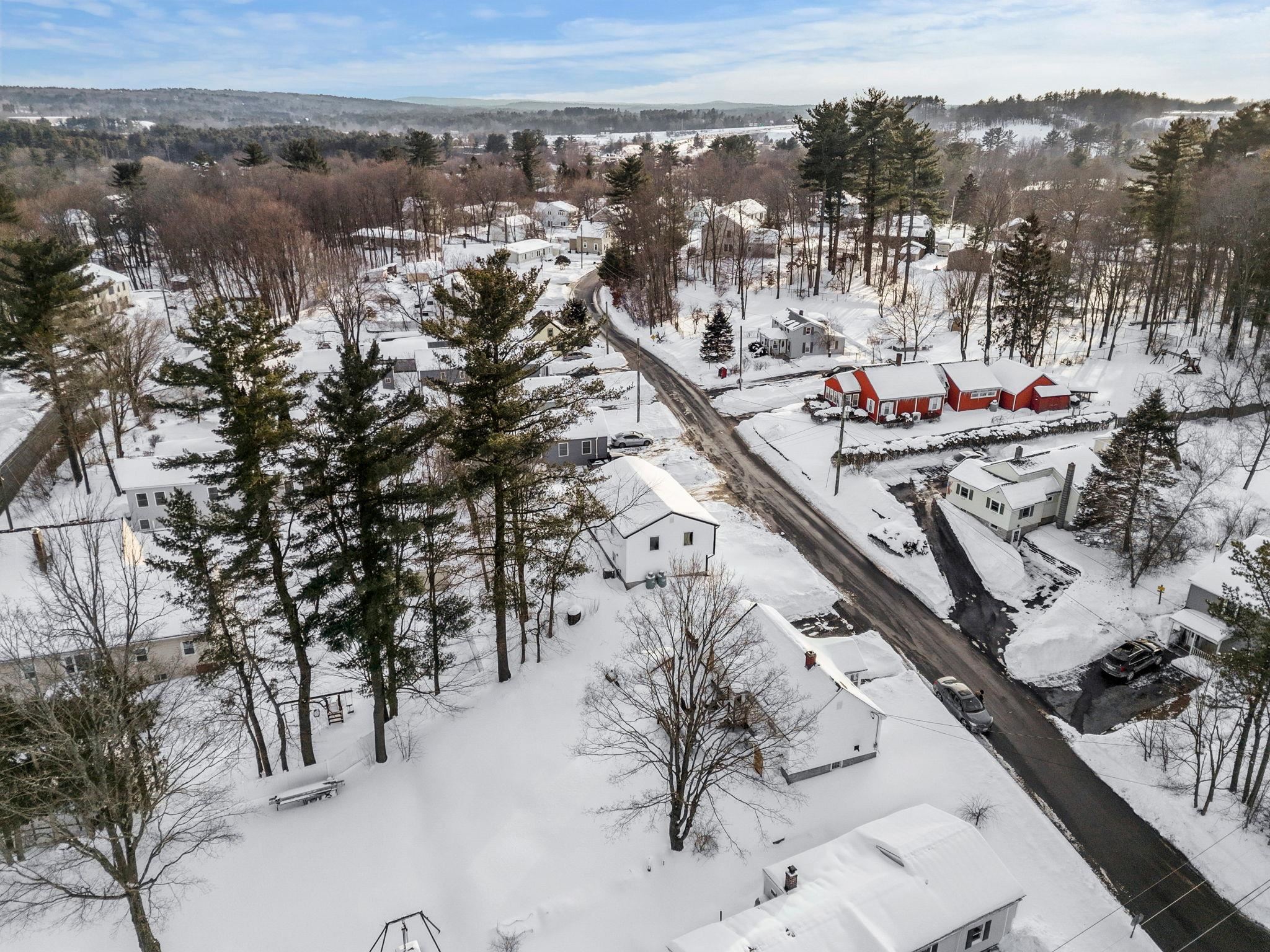 40 Hillside Avenue Derry, NH 03038 - Photo 50 of 55
