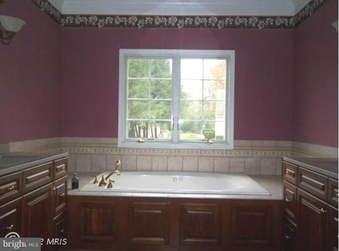 114 Riverside Drive Elkton, MD 21921 - Photo 14 of 30 Bath (Master)