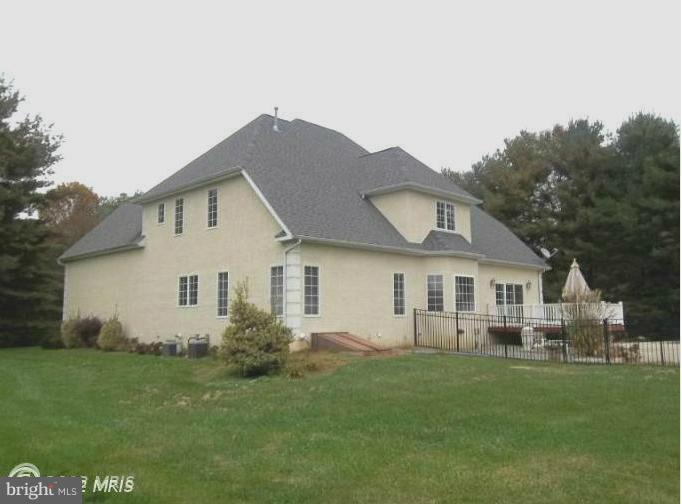 114 Riverside Drive Elkton, MD 21921 - Photo 5 of 30 Exterior (Rear)