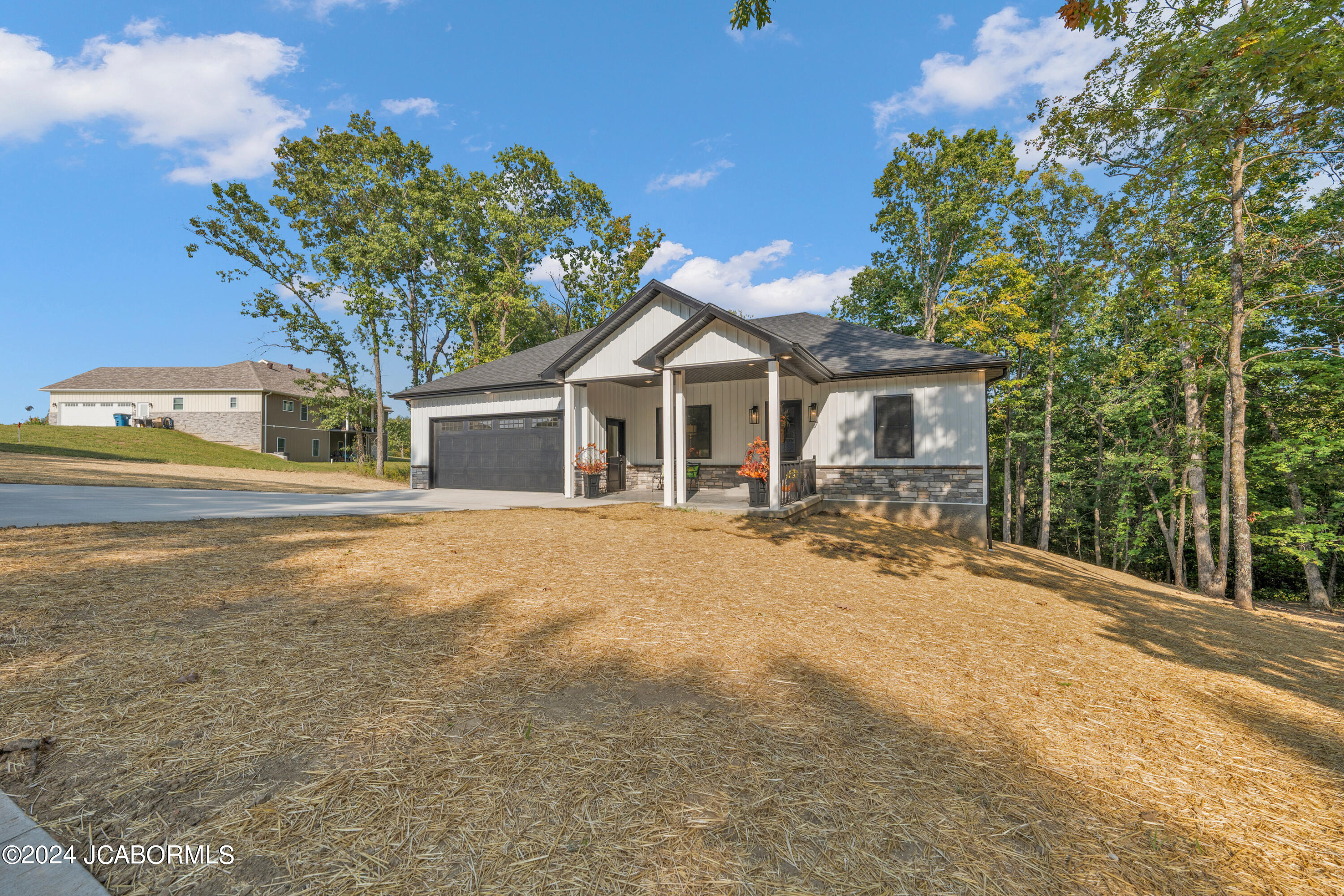 2016 Sterling Ridge Drive Holts Summit, MO 65043 - Photo 1 of 1
