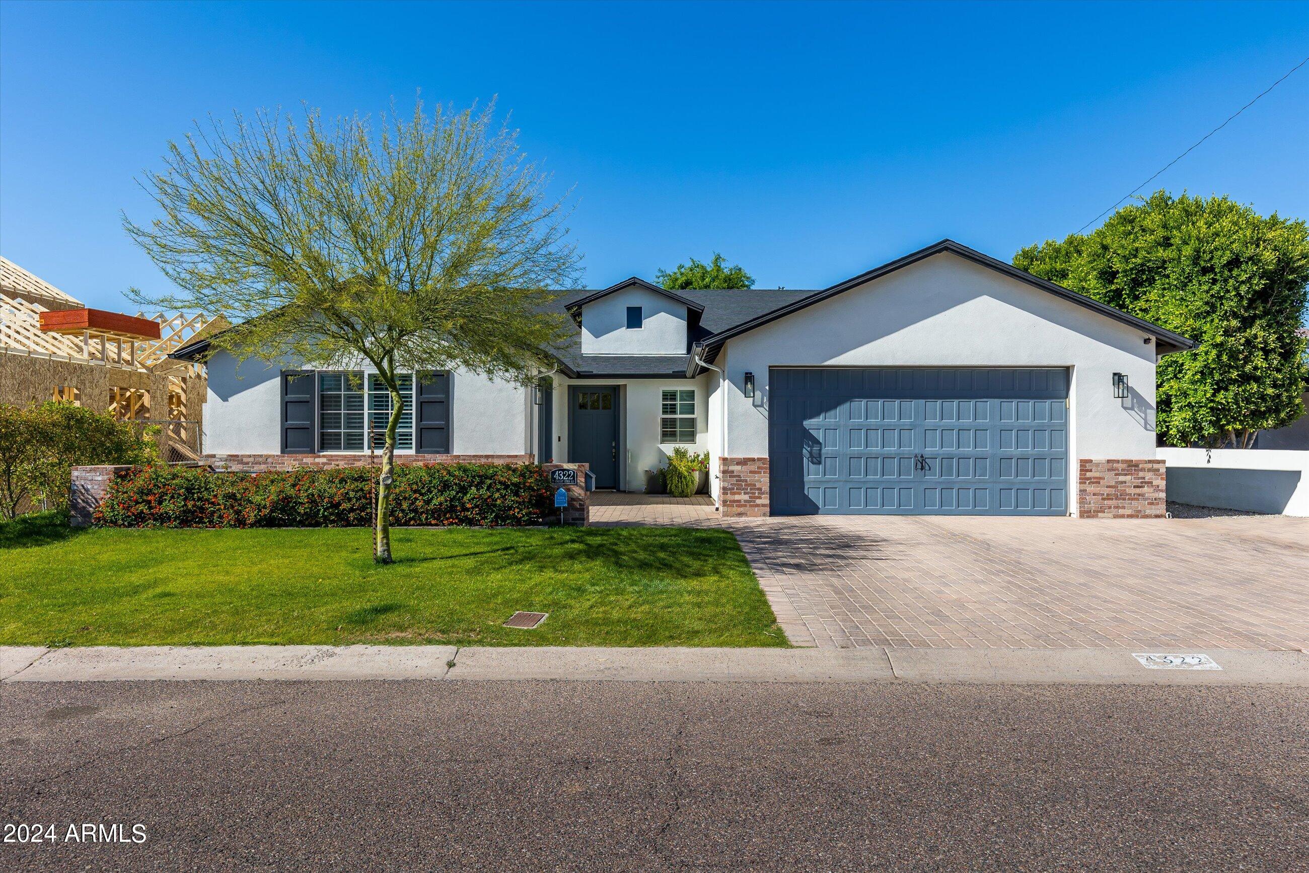 01-4322 W Cheery Lynn Rd-1