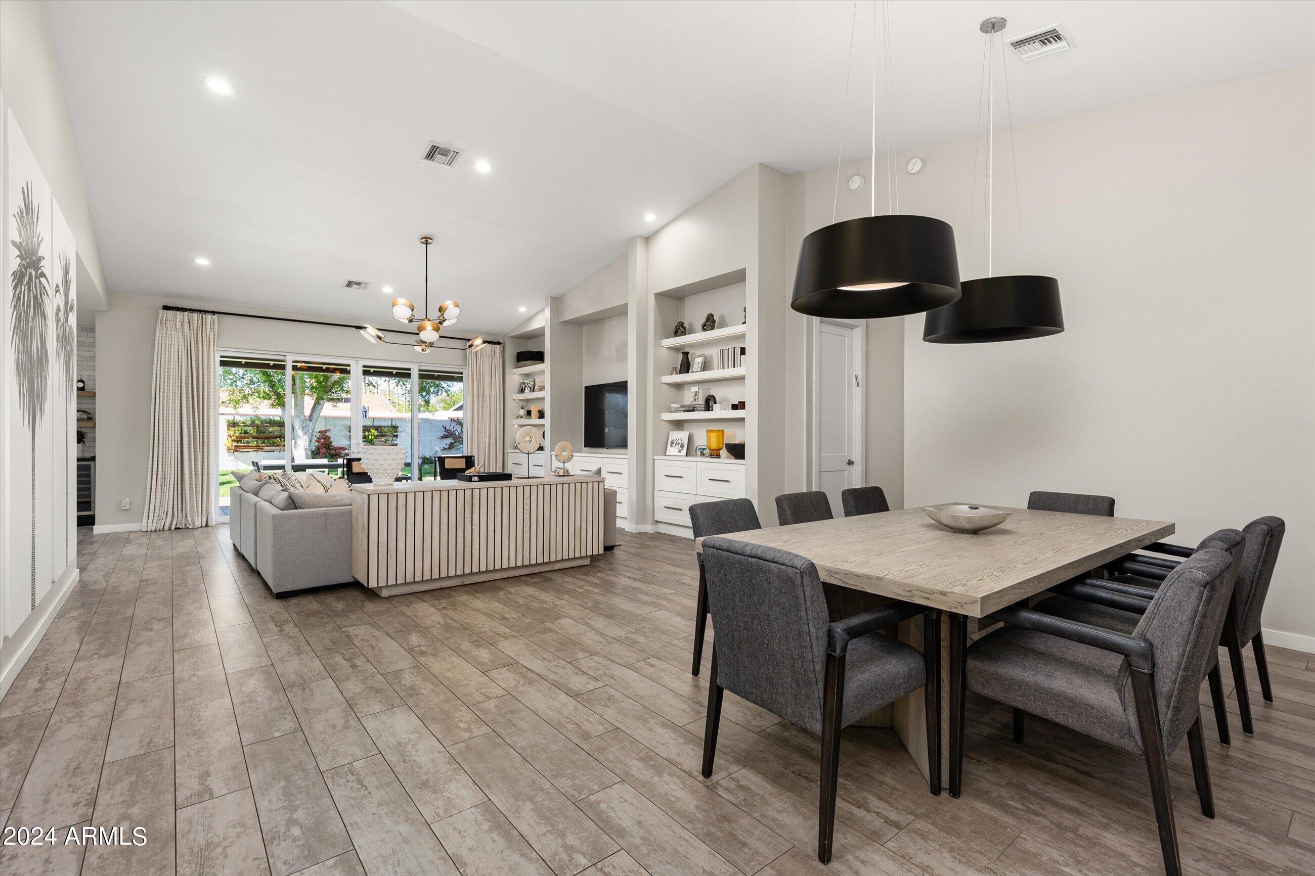 4322 East Cheery Lynn Road Phoenix, AZ 85018 - Photo 7 of 18 05-4322 W Cheery Lynn Rd-5