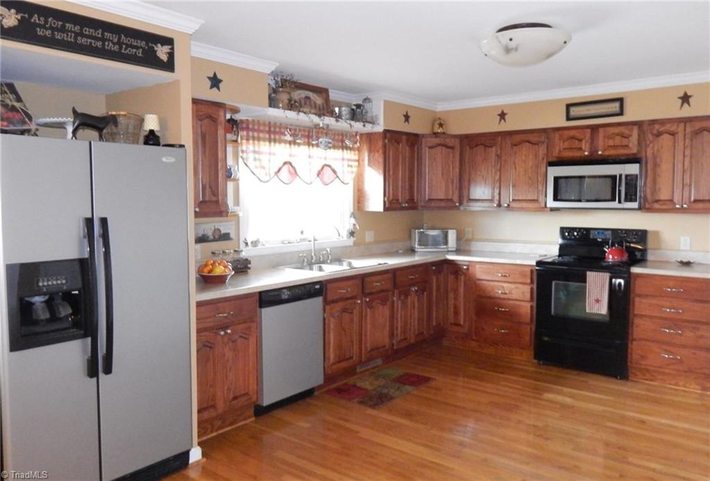 2103 Collinstown Road Westfield, NC 27053 - Photo 7 of 30 Yes, All appliances will remain!!