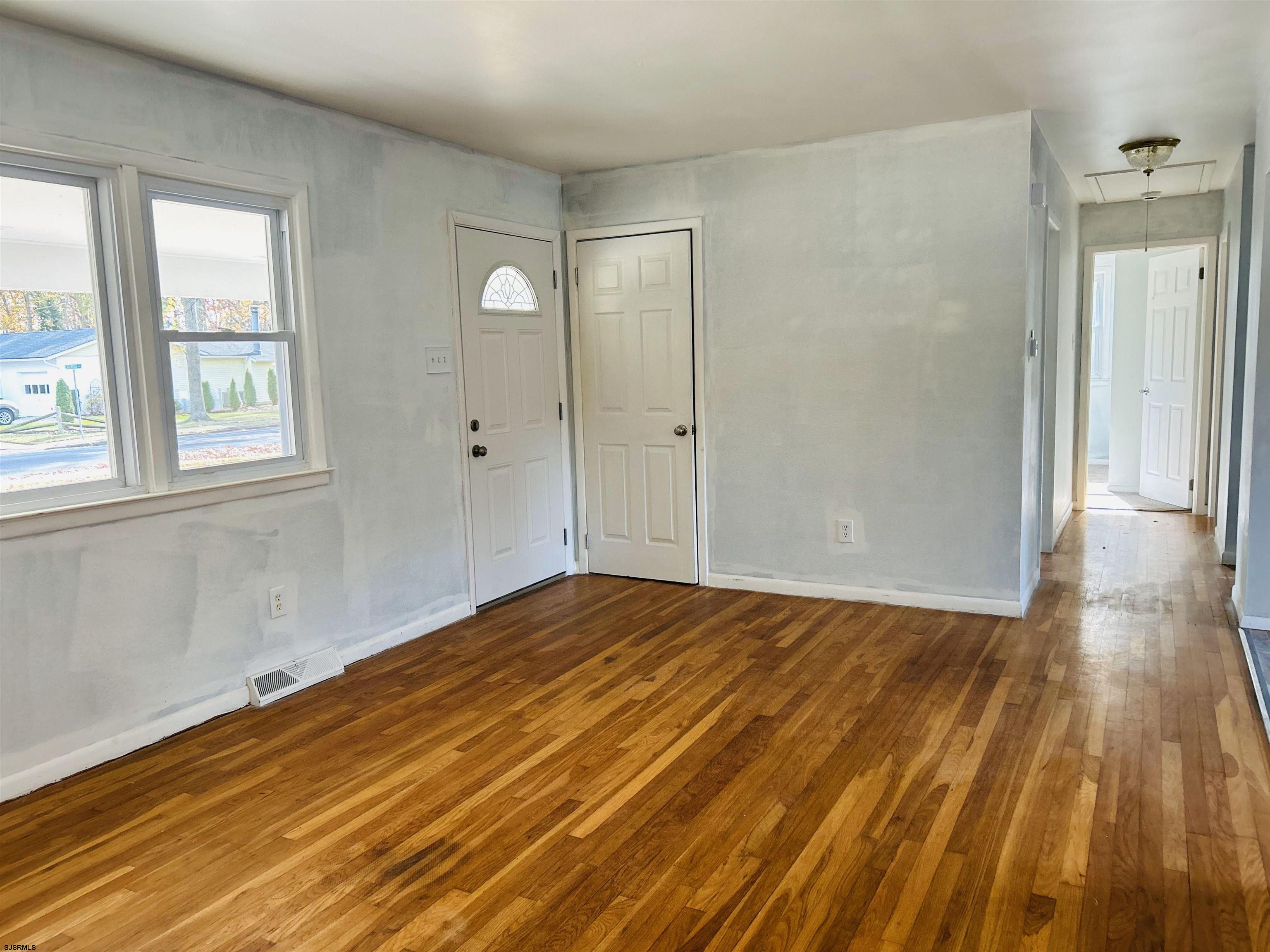 1013 New Road Linwood, NJ 08221 - Photo 7 of 32 Gallery Image 7