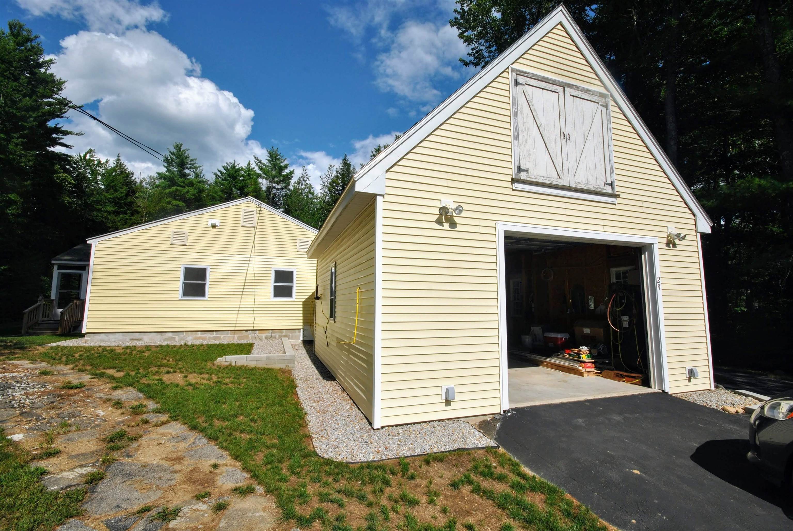 29 Little City Road Farmington, NH 03835 - Photo 3 of 38