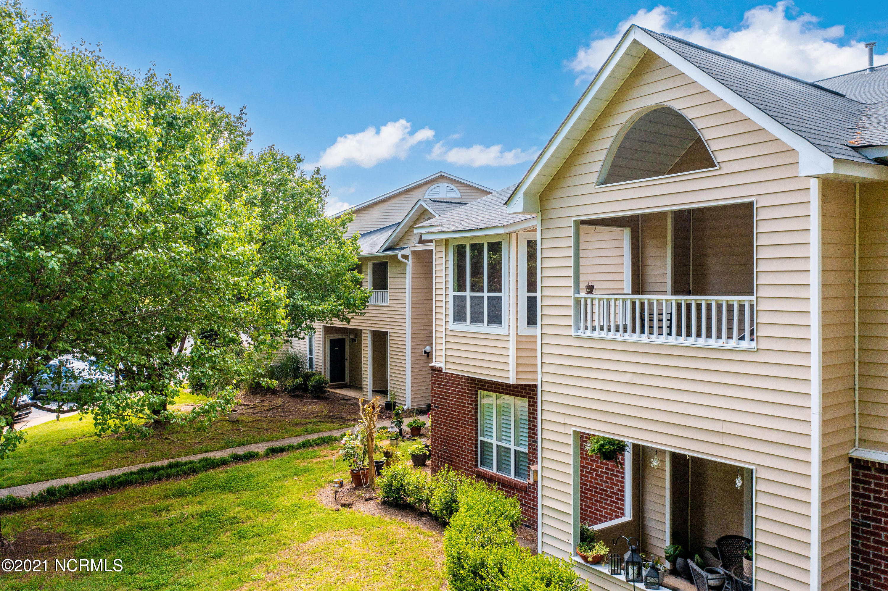 607 Spring Forest Road, Unit F Greenville, NC 27834 - Photo 2 of 34 607-F Spring Forest Road-9