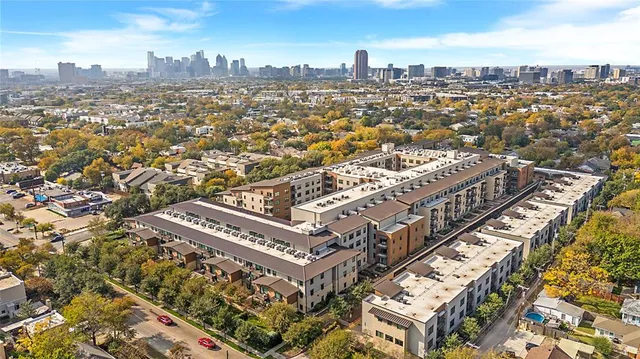 $3,500 | 5607 Belmont Avenue, Unit 116, Dallas, TX 75206