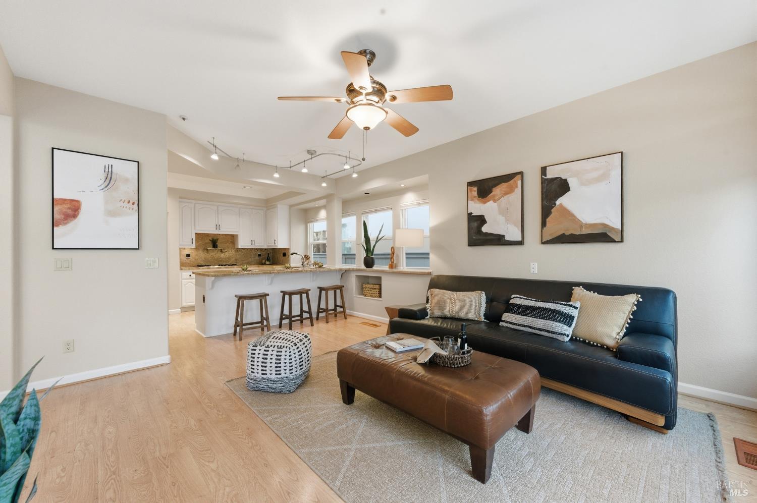 45 Cove Court Napa, CA 94559 - Photo 17 of 56