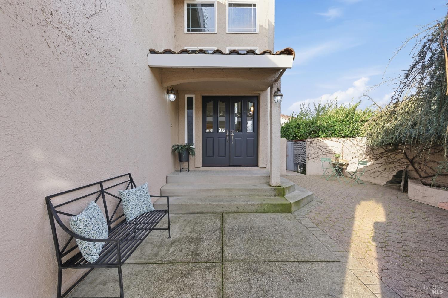 45 Cove Court Napa, CA 94559 - Photo 5 of 56