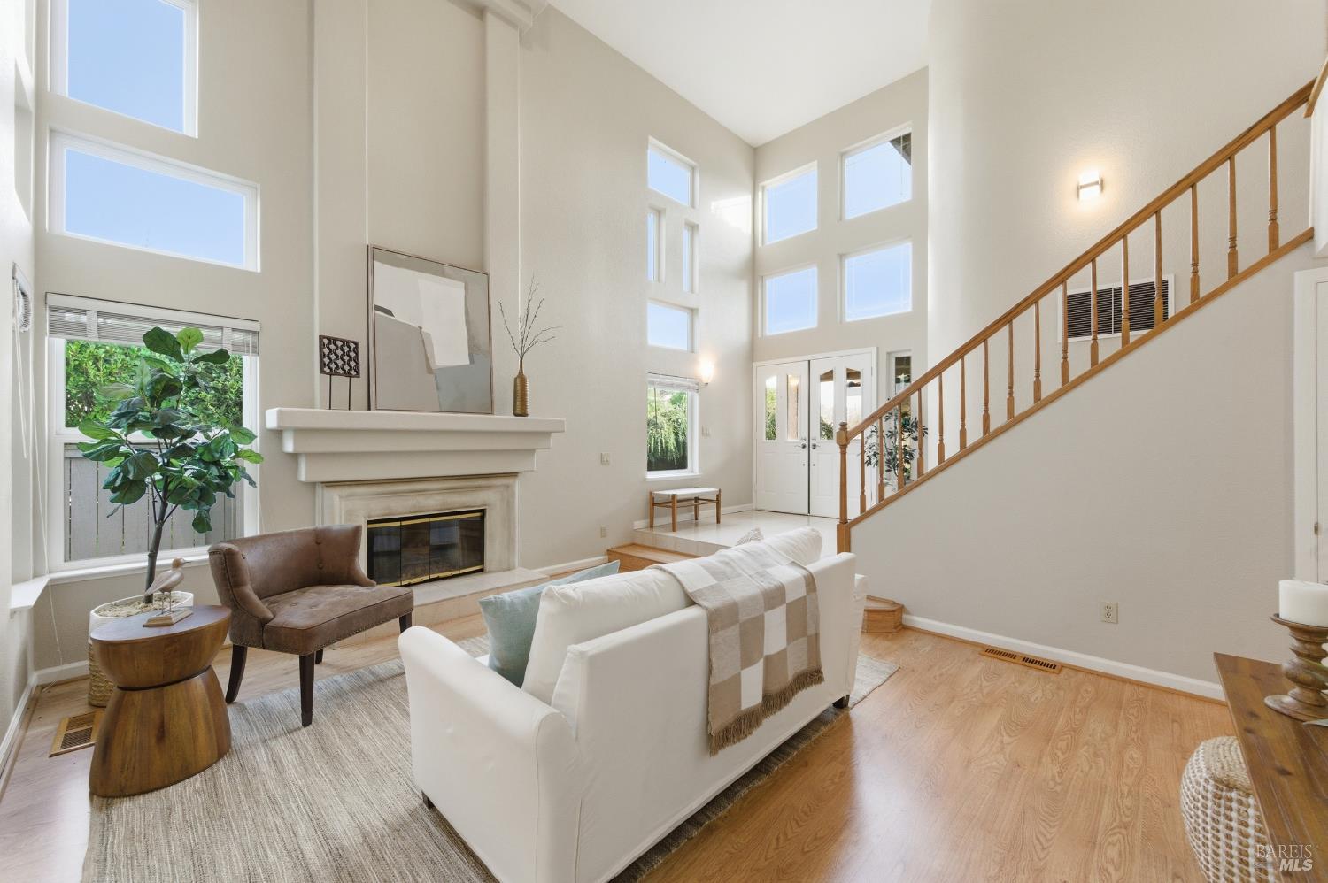 45 Cove Court Napa, CA 94559 - Photo 9 of 56