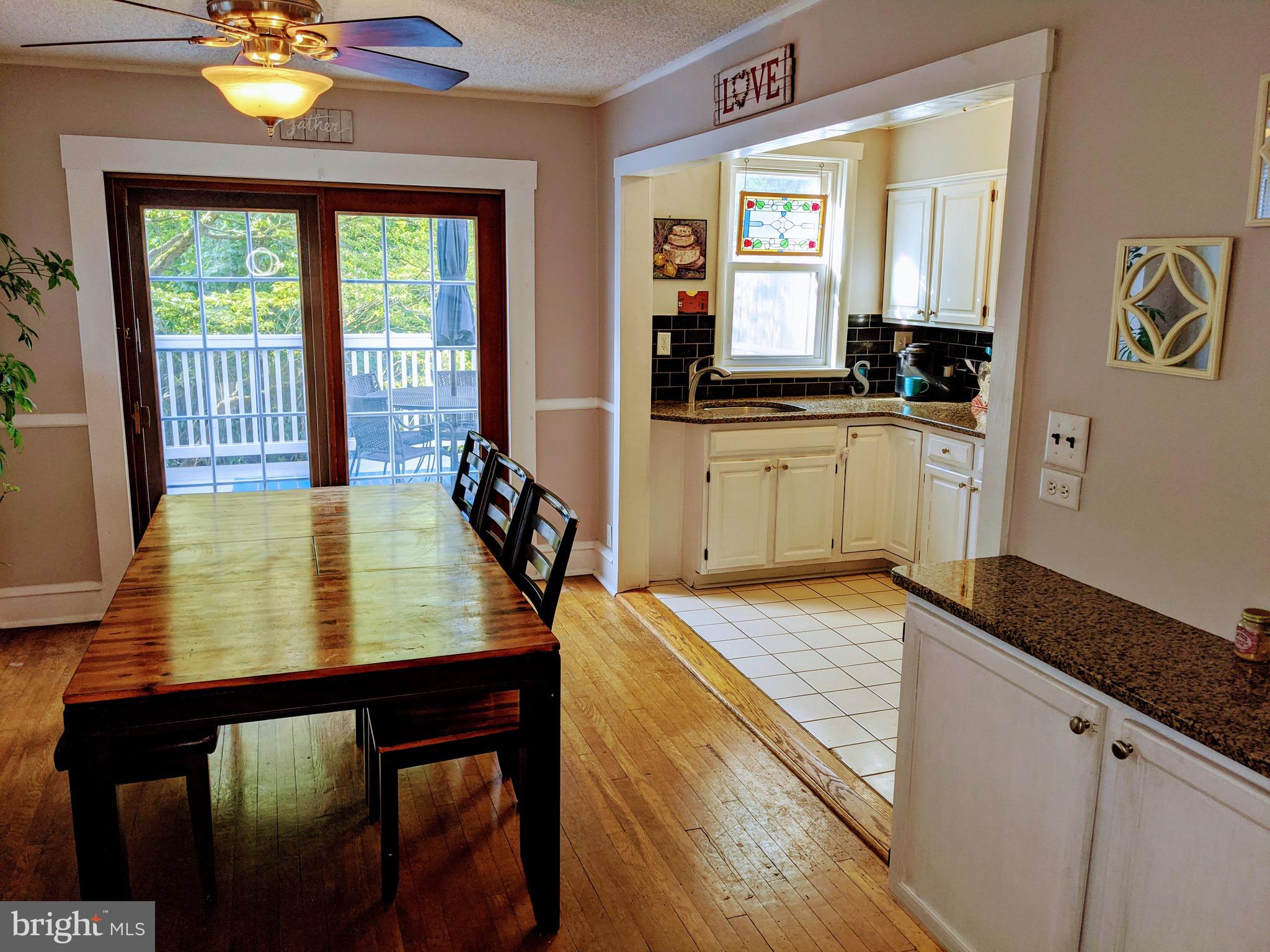 260 Rochelle Avenue Philadelphia, PA 19128 - Photo 5 of 18 Dining Room
