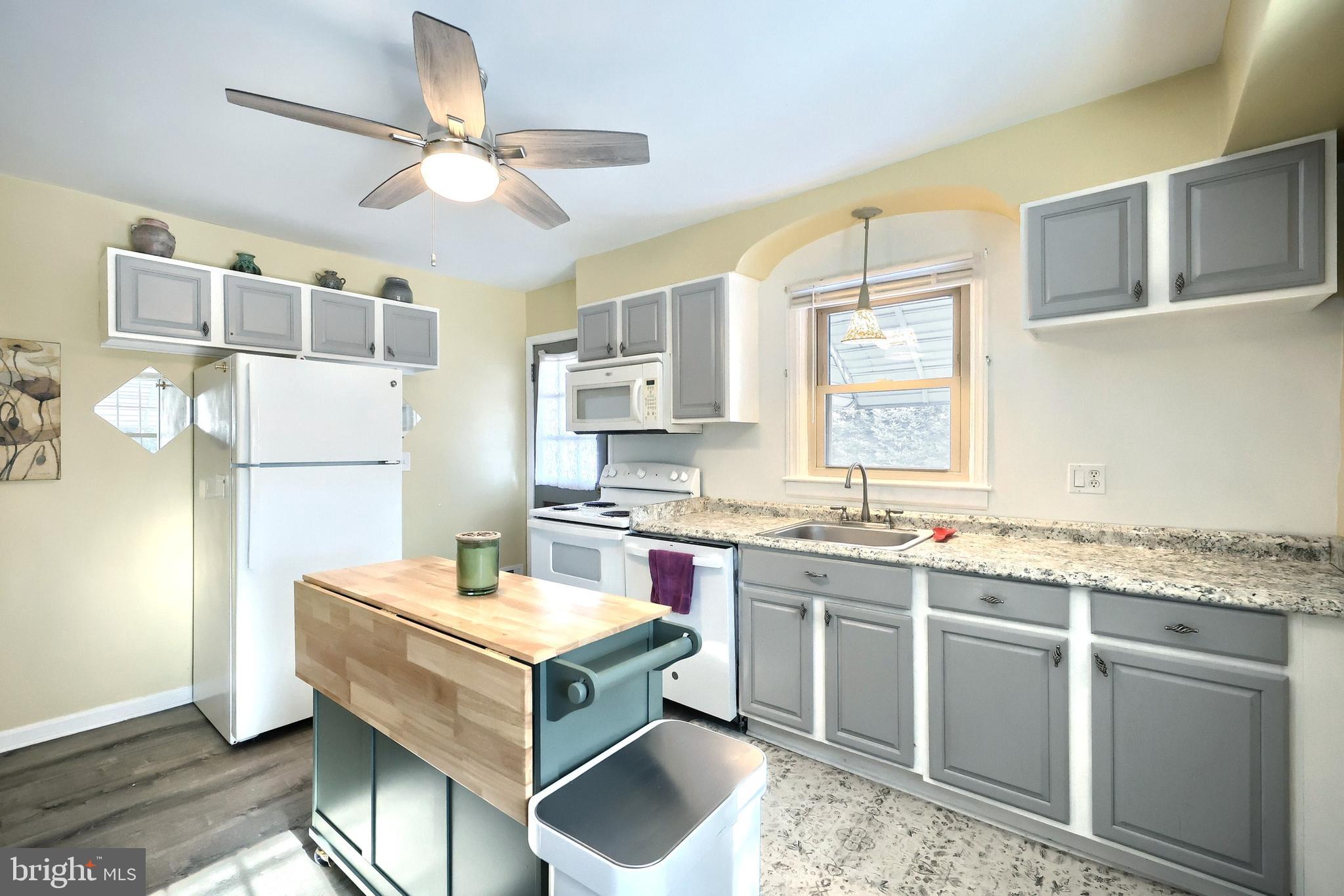 897 Delta Road Red Lion, PA 17356 - Photo 6 of 52
