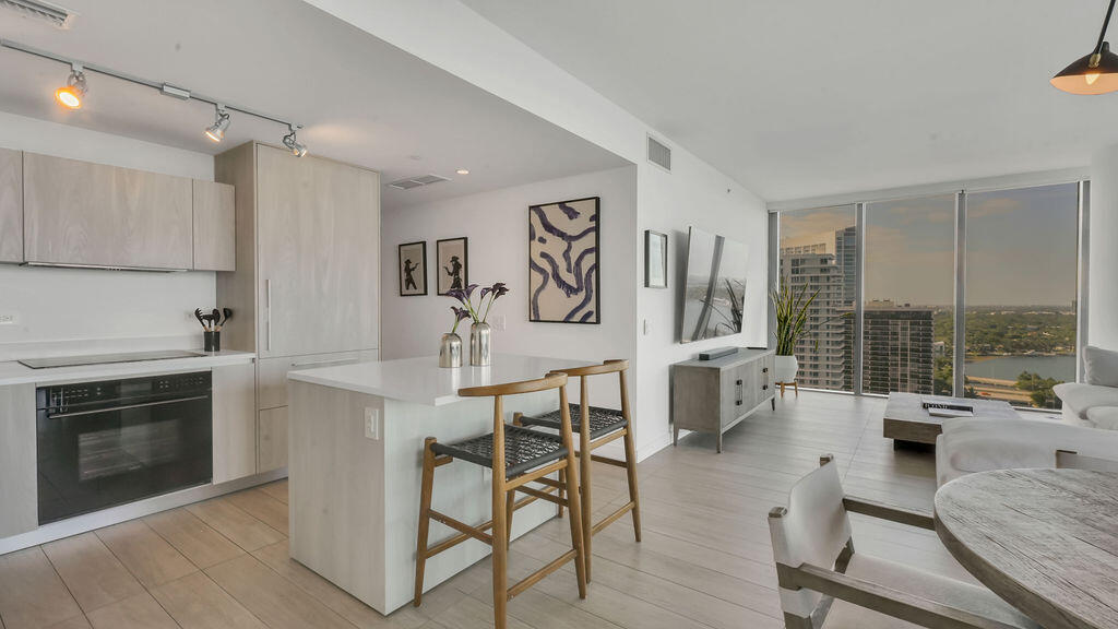 3131 Northeast 7th Avenue, Unit 2206 Miami, FL 33137 - Photo 5 of 39 DSC07153