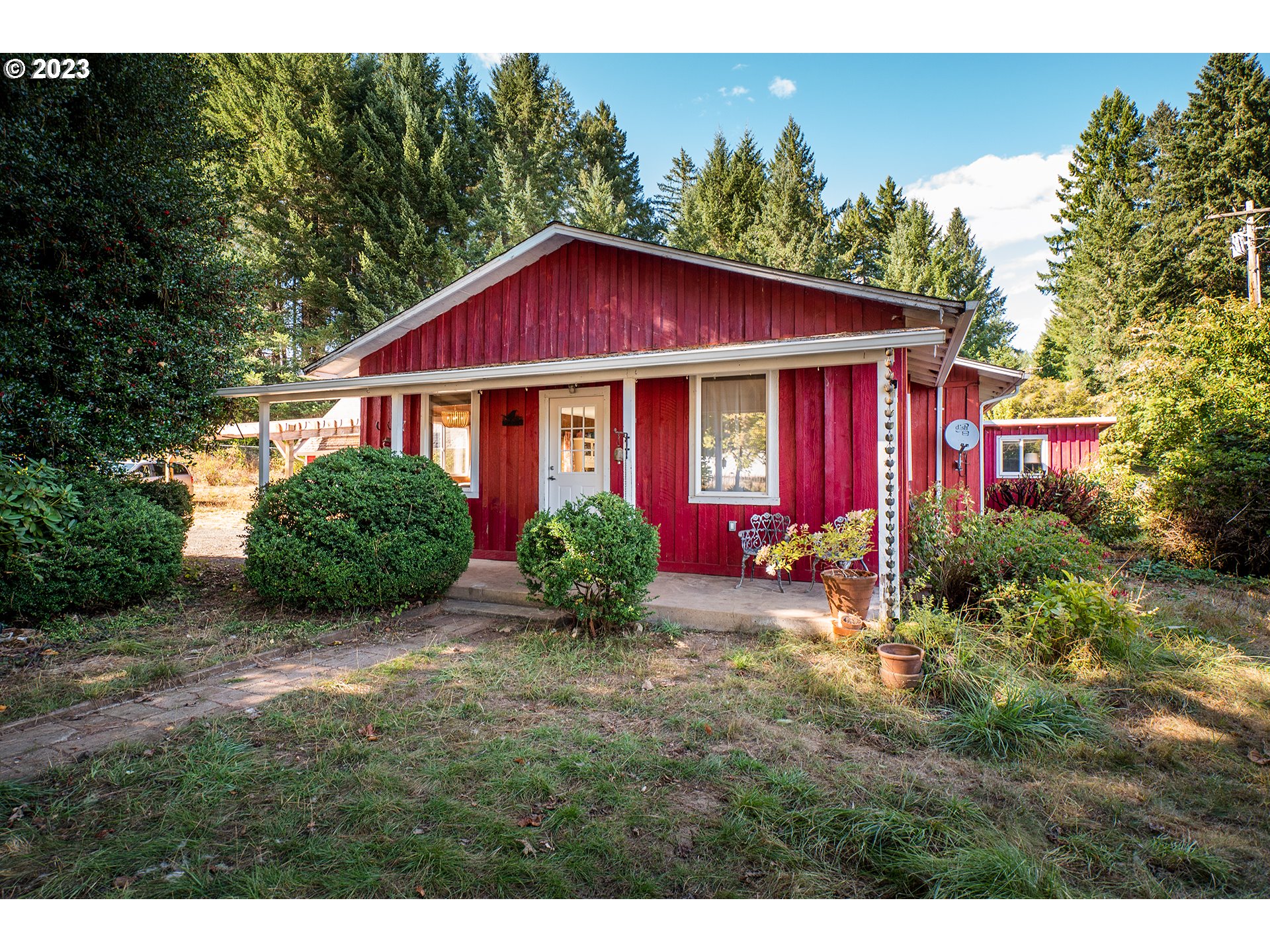 90609 Poodle Creek Road Noti, OR 97461 - Photo 2 of 36 Gallery Image 2