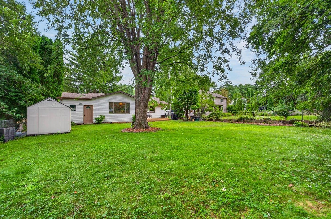 522 Charles Madison, WI 53711 - Photo 37 of 38 Gallery Image 37