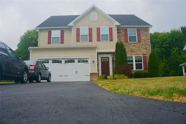 $595,000 | 708 Hillspring Terrace, Webster, NY 14580