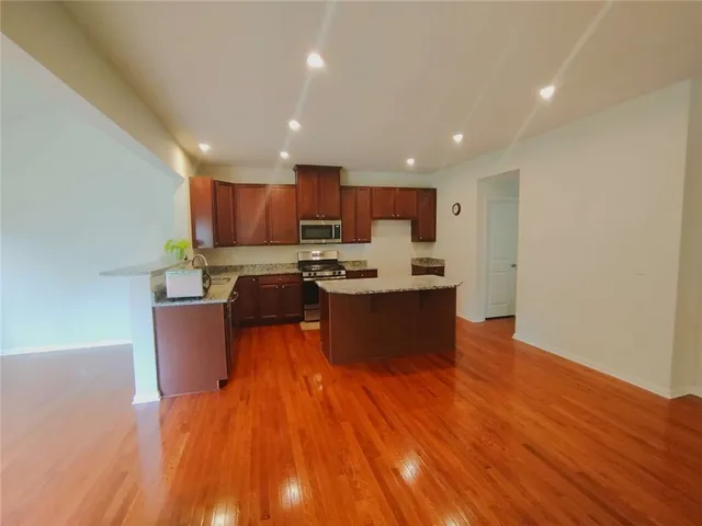 $595,000 | 708 Hillspring Terrace, Webster, NY 14580