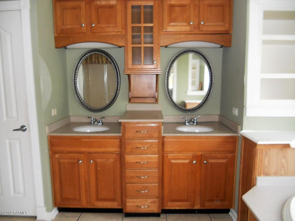 123 Blue Grass Road Washington, LA 70589 - Photo 14 of 20 master bath