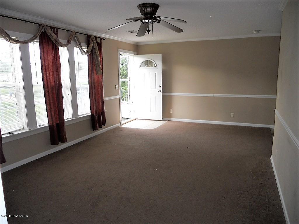 123 Blue Grass Road Washington, LA 70589 - Photo 3 of 20 1st family room