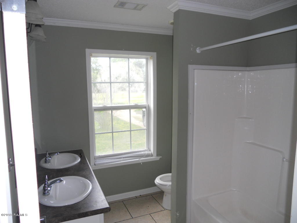 123 Blue Grass Road Washington, LA 70589 - Photo 10 of 20 guest bathroom