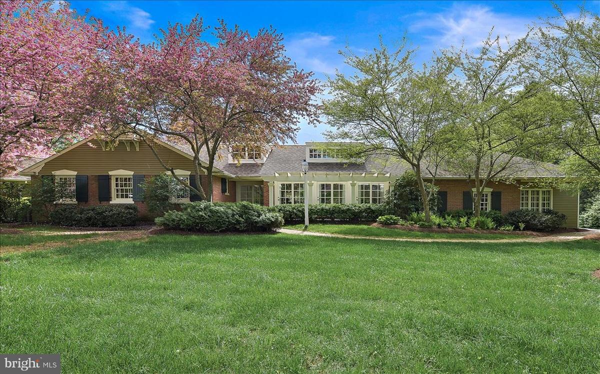 254 Brook Farms Road Lancaster, PA 17601 - Photo 2 of 49