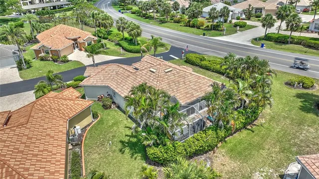 view of a house with a yard