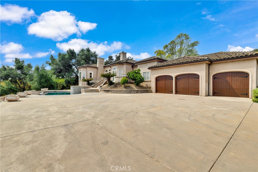 3013 Olive Hill Road Fallbrook, CA 92028 - Photo 3 of 75