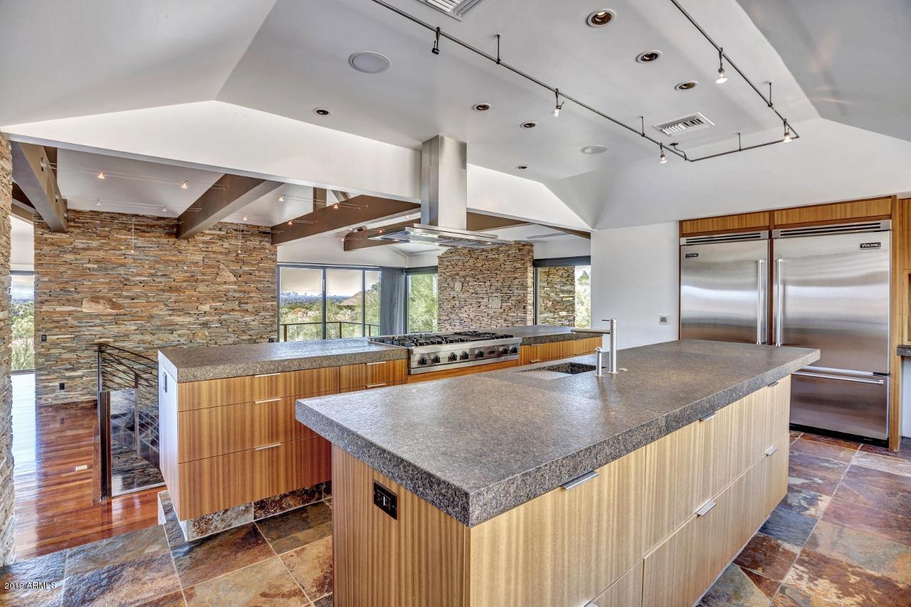 5401 East Wonderview Road Phoenix, AZ 85018 - Photo 11 of 58 Chef's kitchen