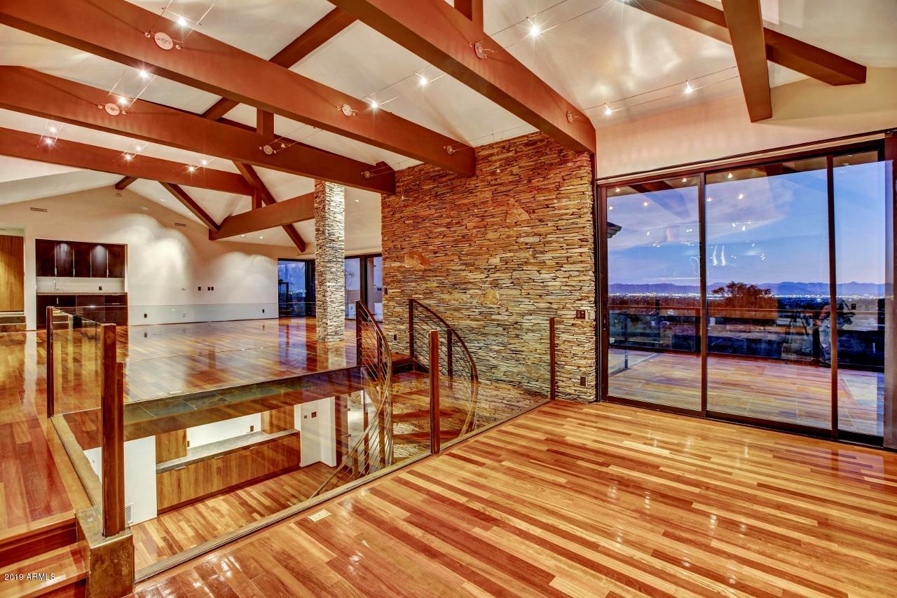 5401 East Wonderview Road Phoenix, AZ 85018 - Photo 14 of 58 Double floor perspective (1280x853)
