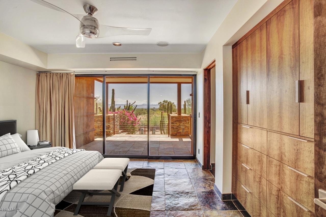 5401 East Wonderview Road Phoenix, AZ 85018 - Photo 16 of 58 Downstairs bedroom