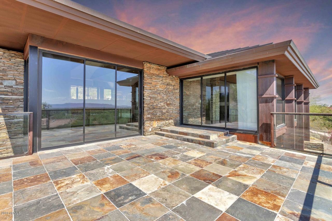 5401 East Wonderview Road Phoenix, AZ 85018 - Photo 31 of 58 Slate tile & glass walls