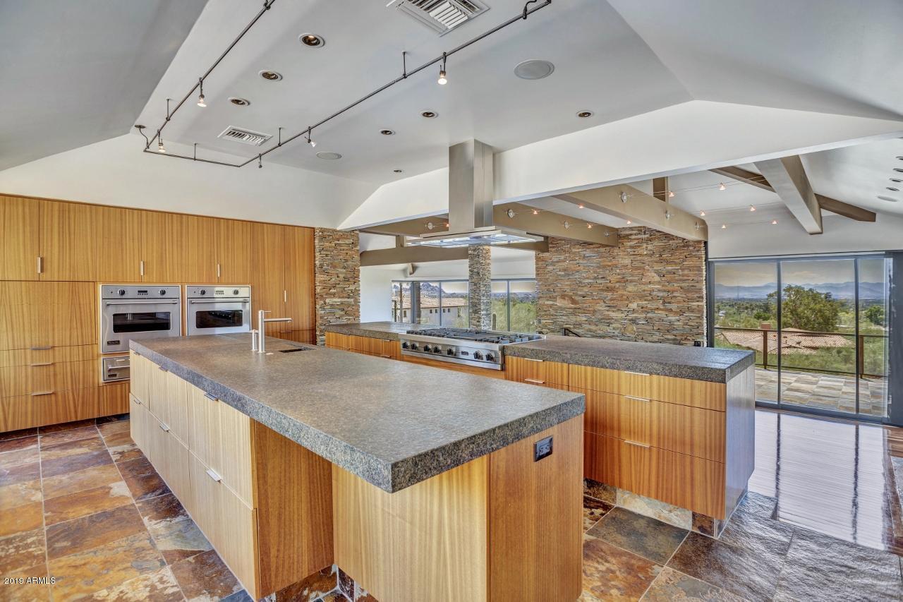 5401 East Wonderview Road Phoenix, AZ 85018 - Photo 10 of 58 Open kitchen with valley views
