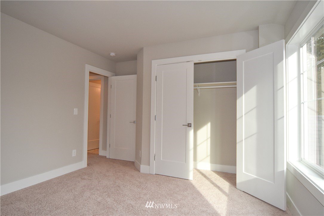 22816 45th Avenue Southeast Bothell, WA 98021 - Photo 18 of 24