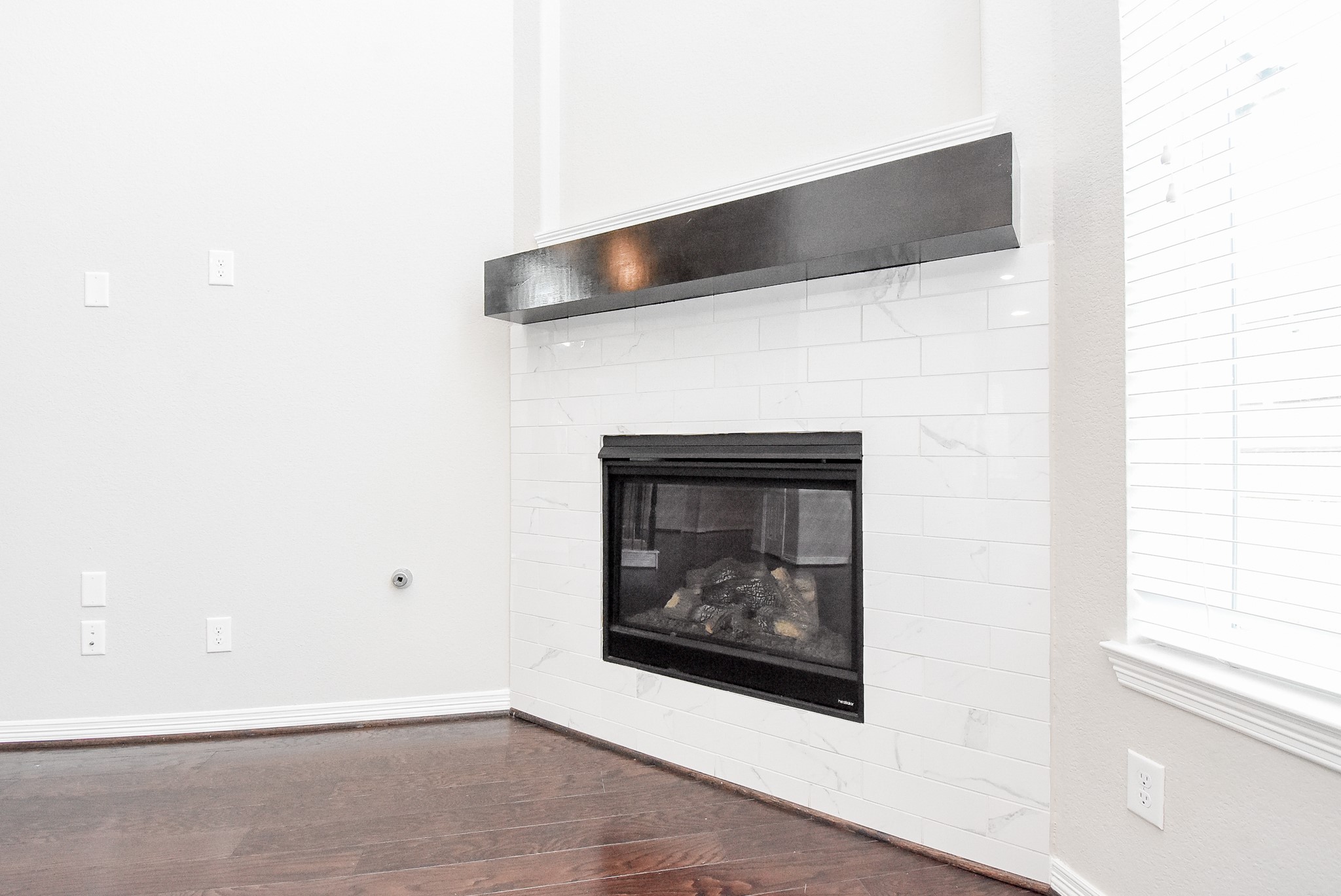 6307 Grand Drift Court Katy, TX 77494 - Photo 4 of 49 Gas fireplace