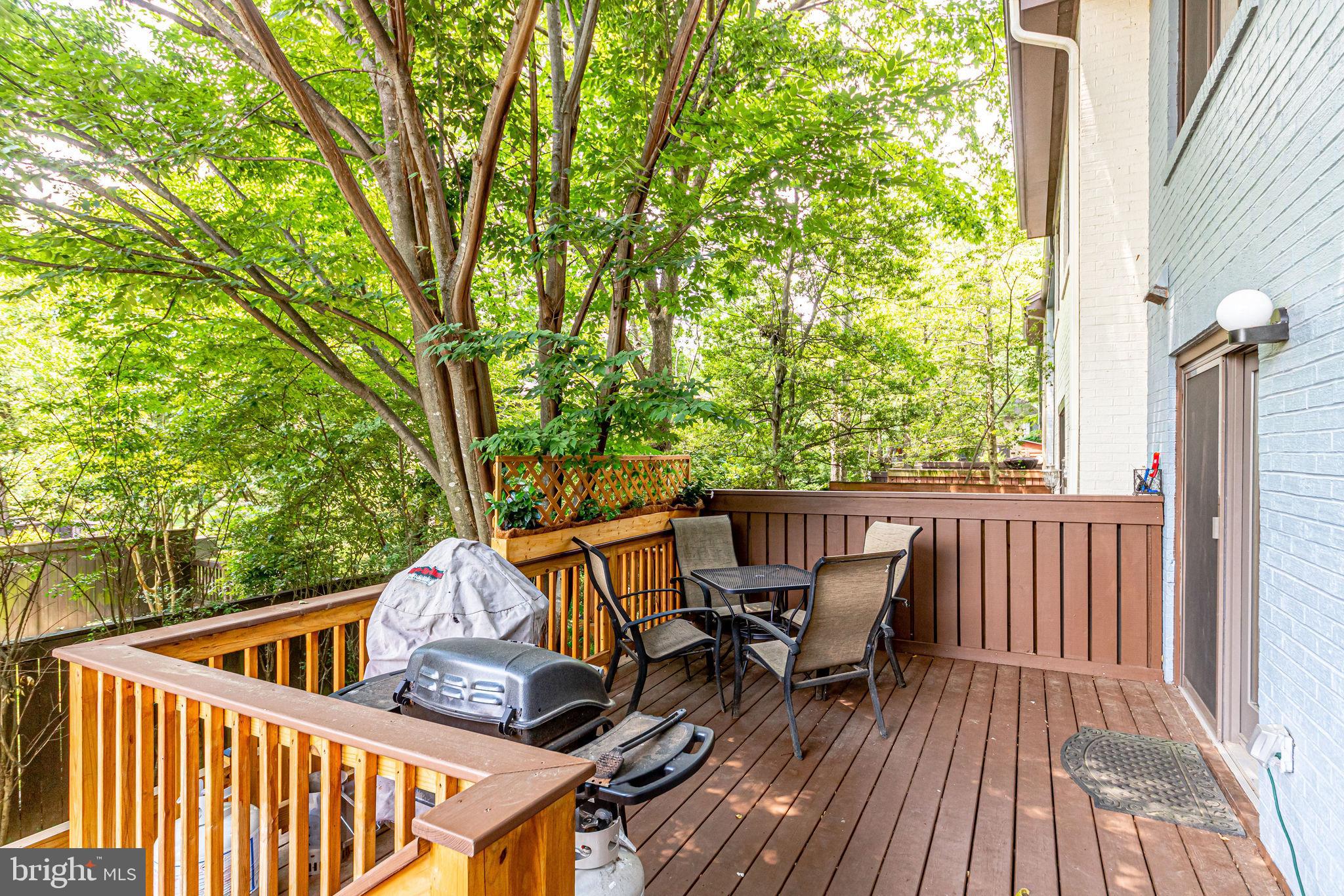 2052 Golf Course Drive Reston, VA 20191 - Photo 14 of 67