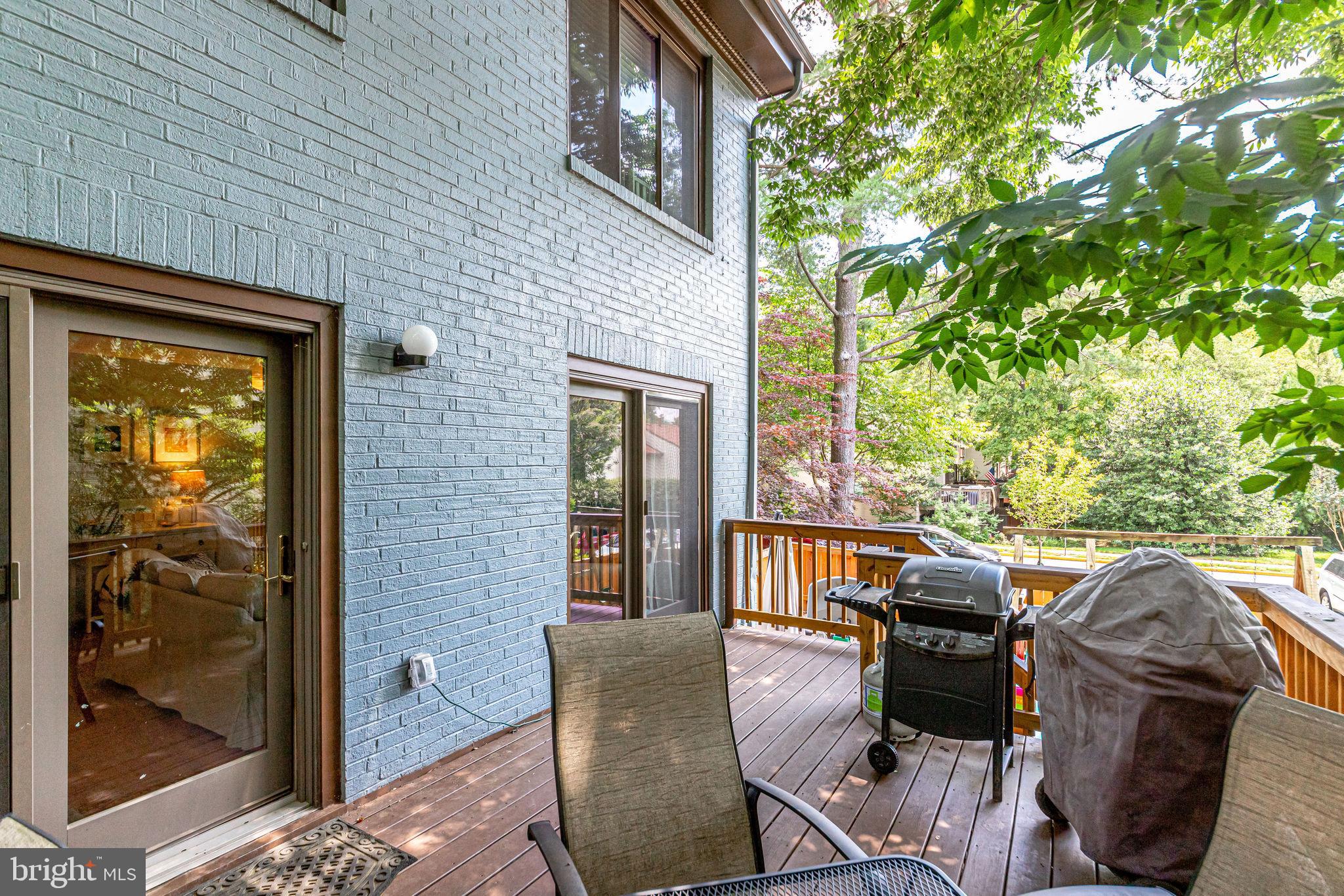 2052 Golf Course Drive Reston, VA 20191 - Photo 15 of 67