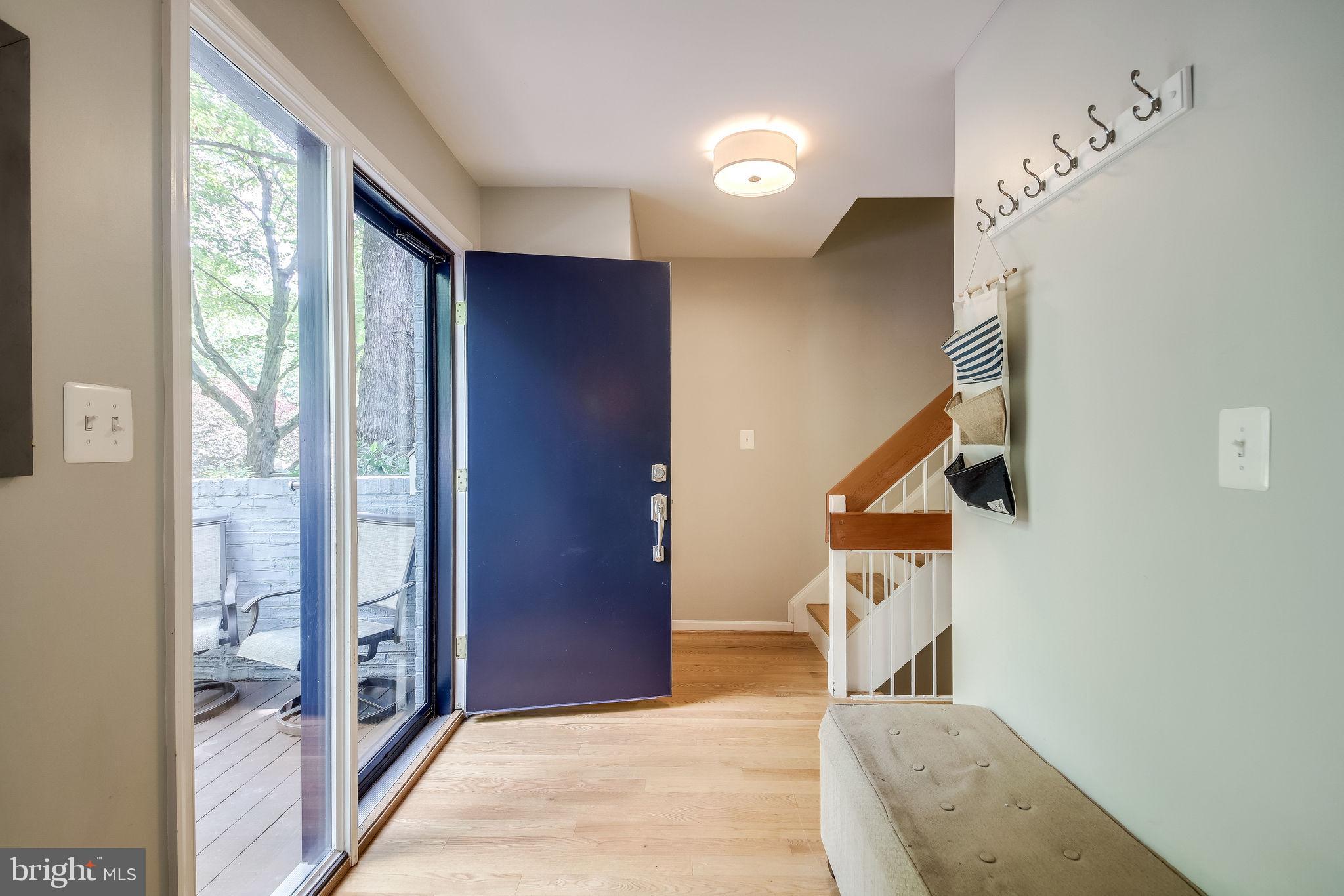 2052 Golf Course Drive Reston, VA 20191 - Photo 17 of 67