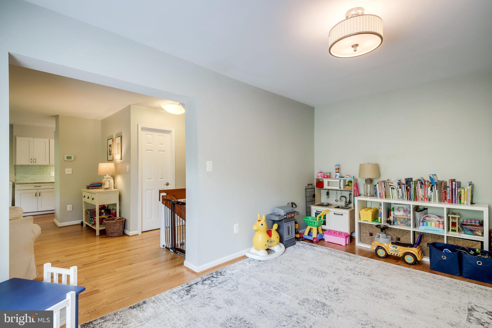 2052 Golf Course Drive Reston, VA 20191 - Photo 37 of 67