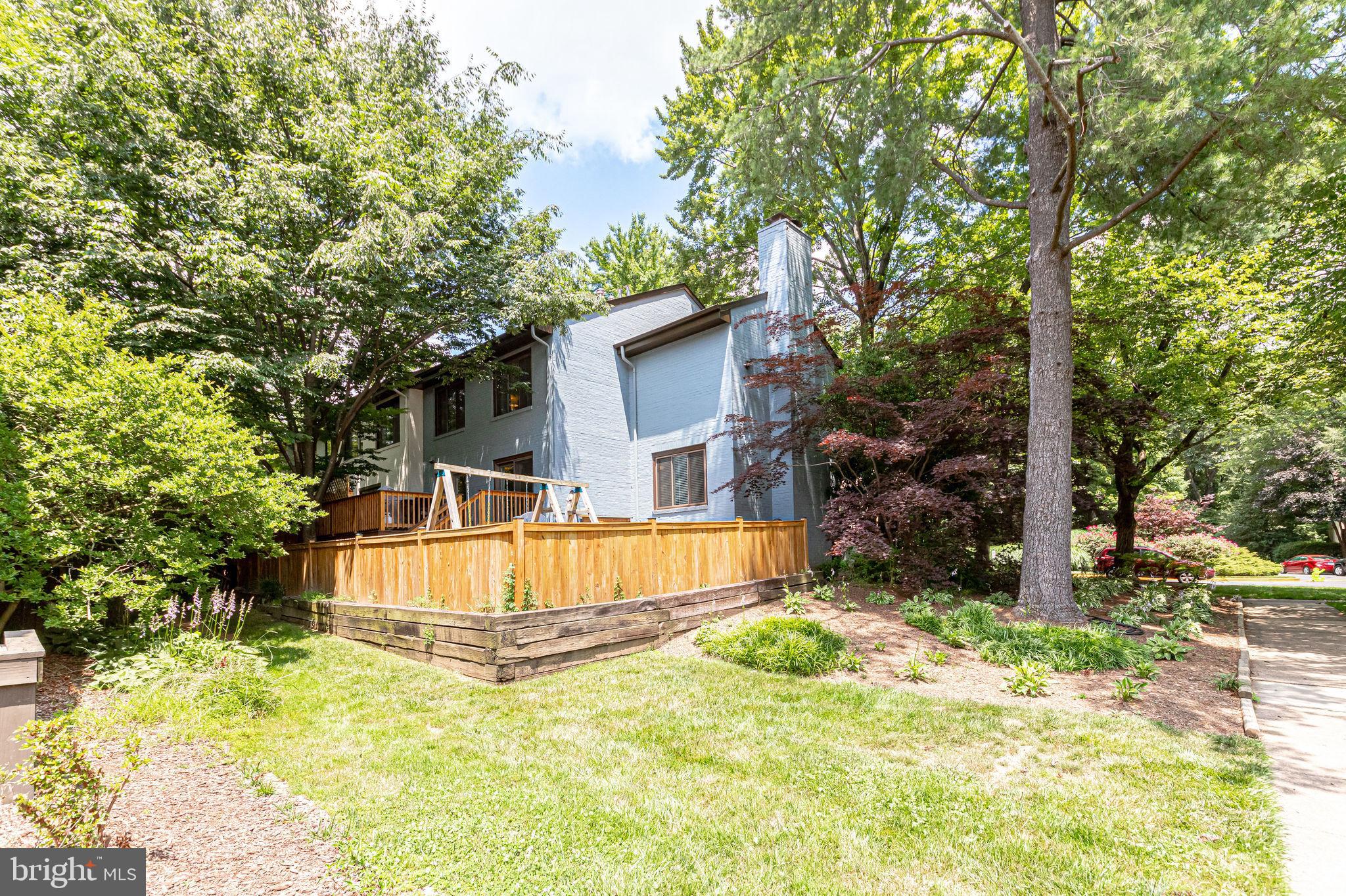 2052 Golf Course Drive Reston, VA 20191 - Photo 7 of 67