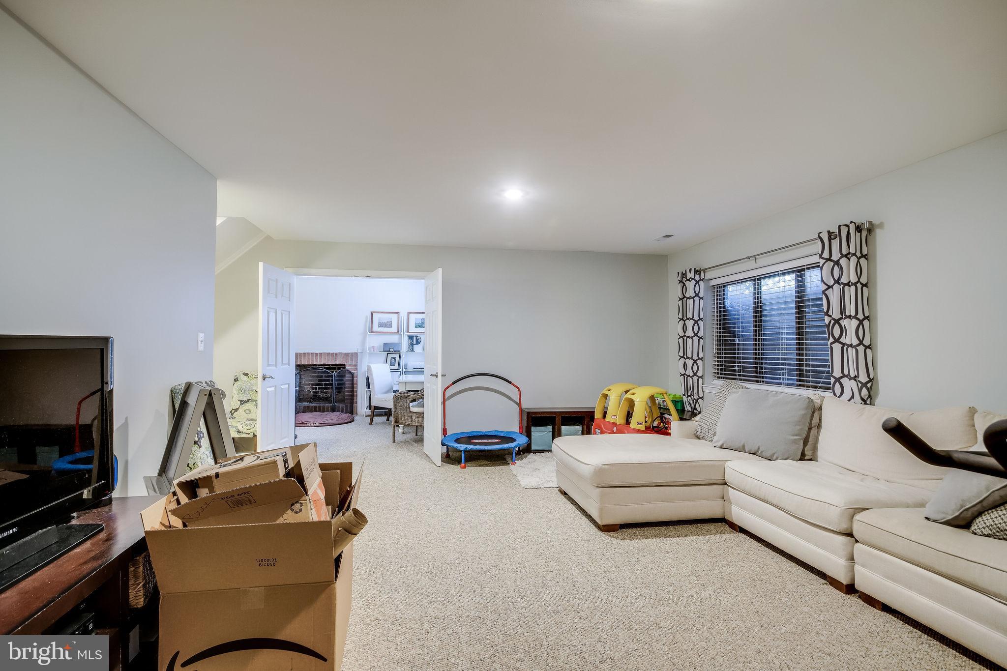 2052 Golf Course Drive Reston, VA 20191 - Photo 63 of 67