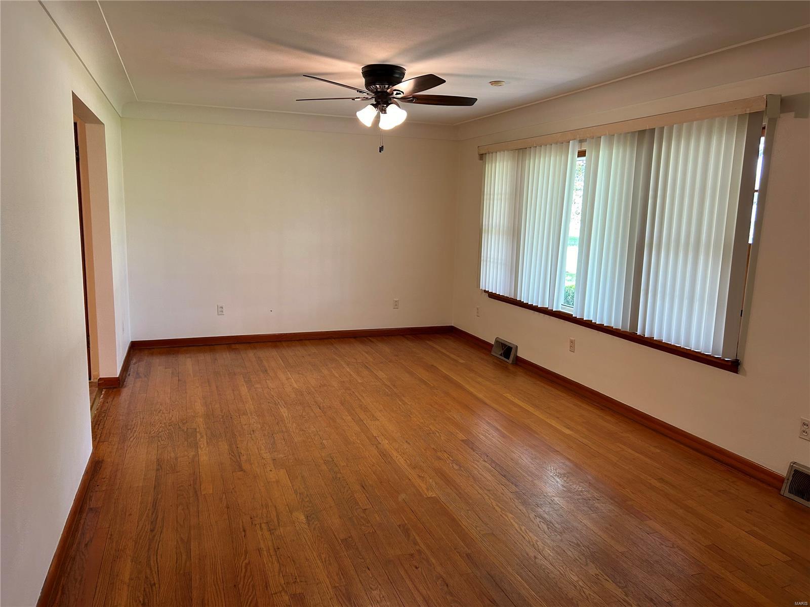 1317 Eiler Road Belleville, IL 62223 - Photo 3 of 17 Gallery Image 3