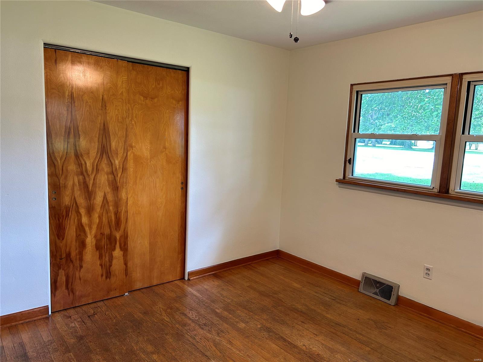 1317 Eiler Road Belleville, IL 62223 - Photo 10 of 17 Gallery Image 10