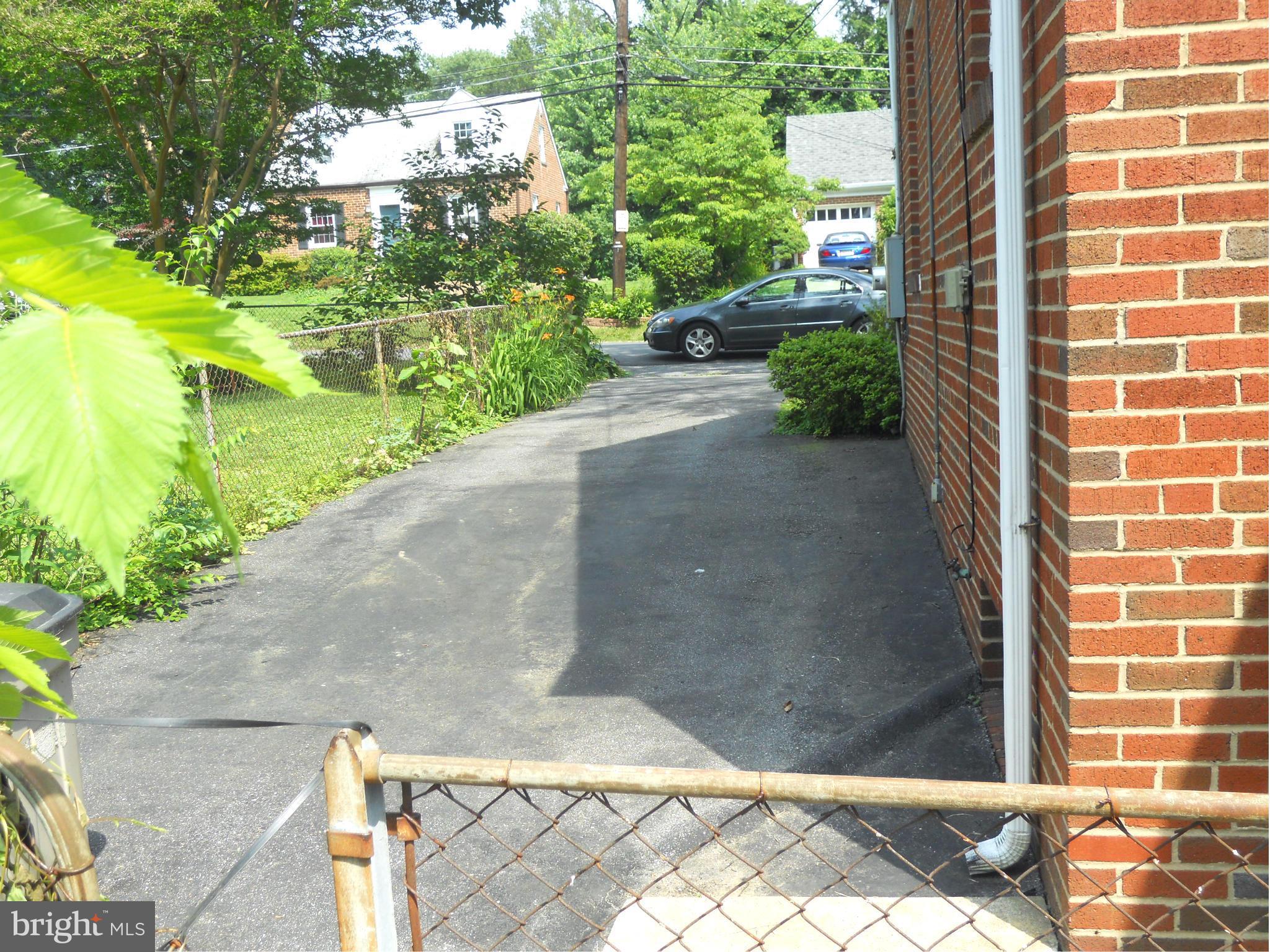 9510 Monroe Street Silver Spring, MD 20910 - Photo 14 of 14 Private Drive