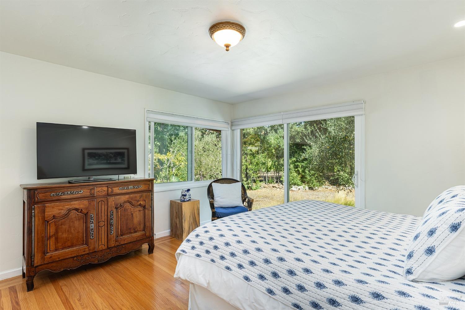 601 Rossi Road St. Helena, CA 94574 - Photo 9 of 48