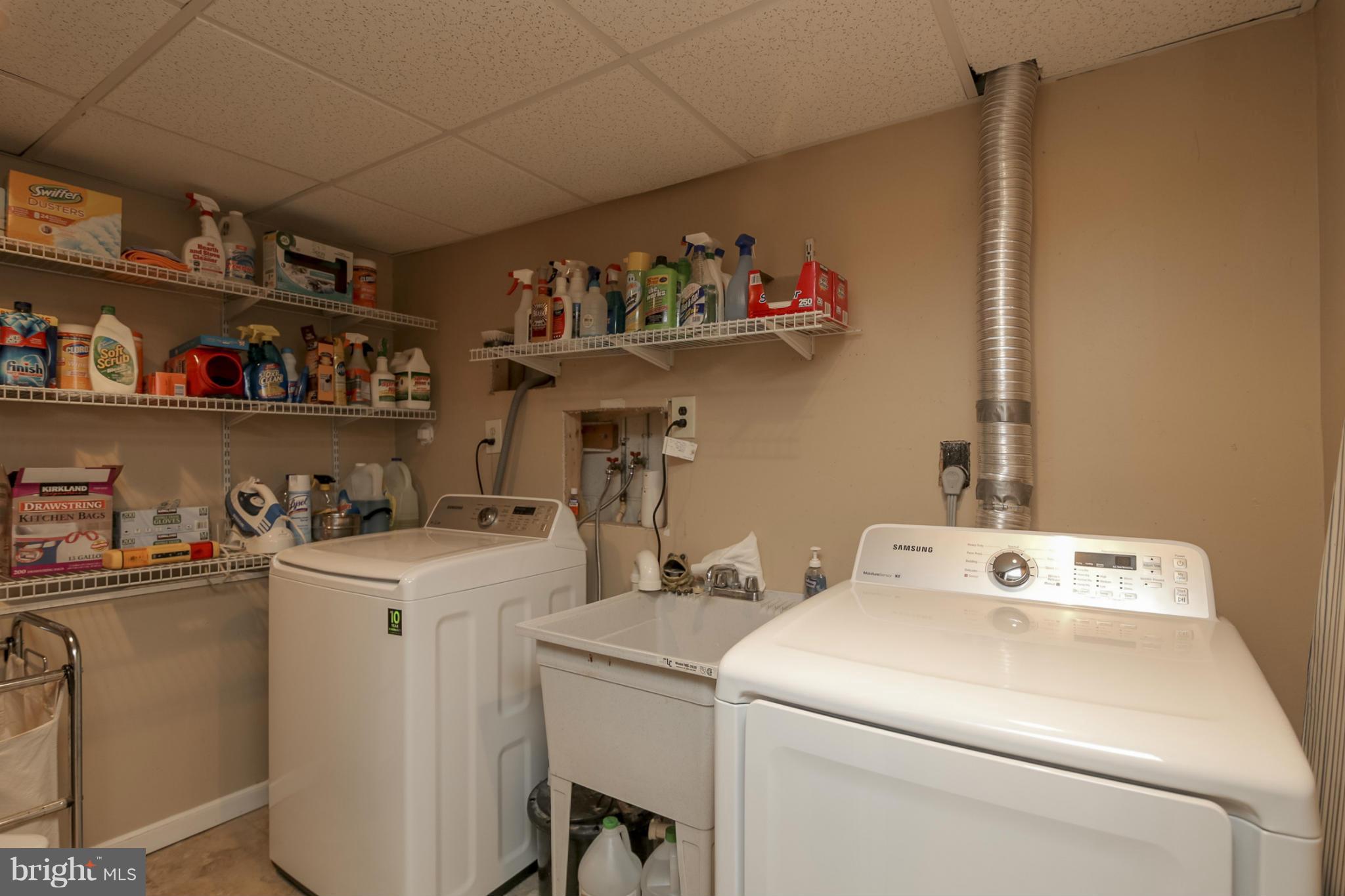 1111 Peachtree Road Fallston, MD 21047 - Photo 26 of 30 a utility room with dryer and washer