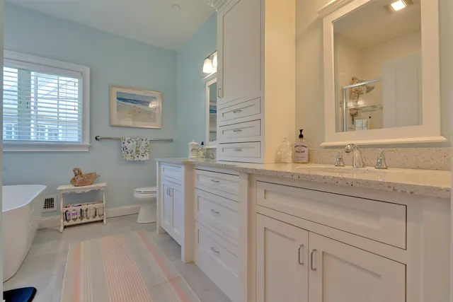 $4,200 | 100 Shepard's Cove Road, Unit B2, Kittery, ME 03904