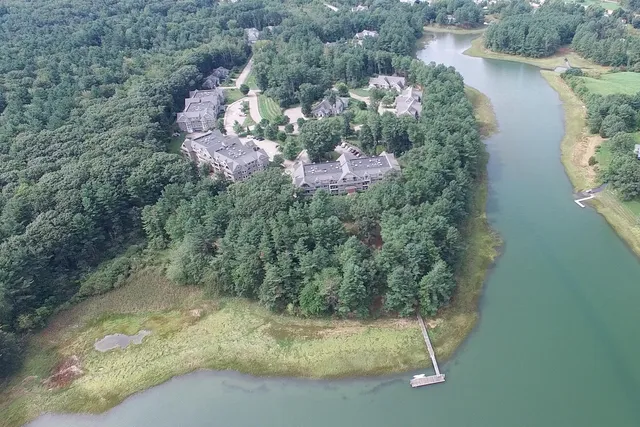 $4,200 | 100 Shepard's Cove Road, Unit B2, Kittery, ME 03904