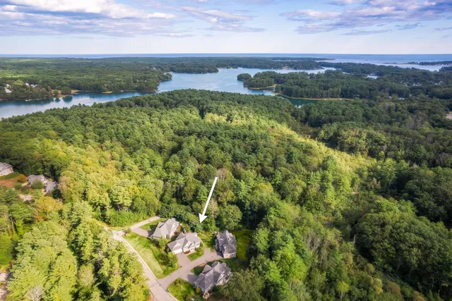 $4,200 | 100 Shepard's Cove Road, Unit B2, Kittery, ME 03904