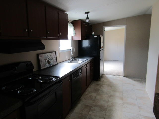 4606 Dove Way Crestview, FL 32539 - Photo 8 of 21 Kitchen
