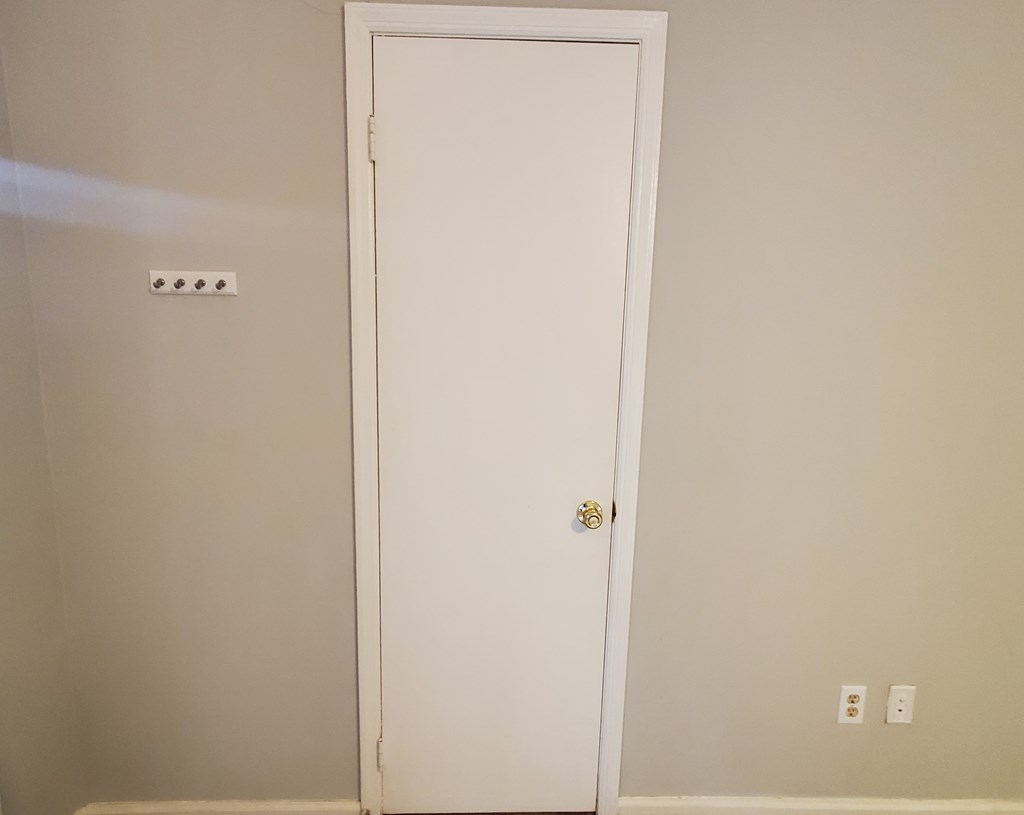 6317 Milgen Road Columbus, GA 31907 - Photo 3 of 29 Coat Closet
